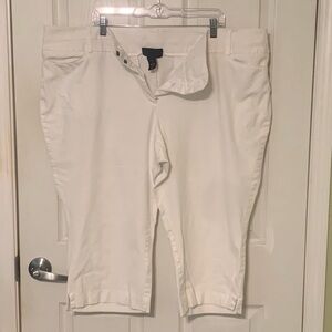 Lane Bryant White Capris